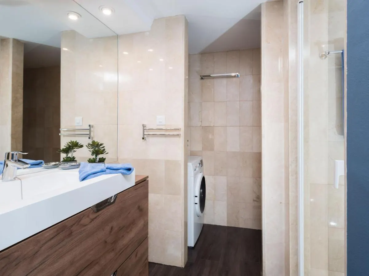 Apartment Penthouse Greenview By Interhome 埃斯特波纳