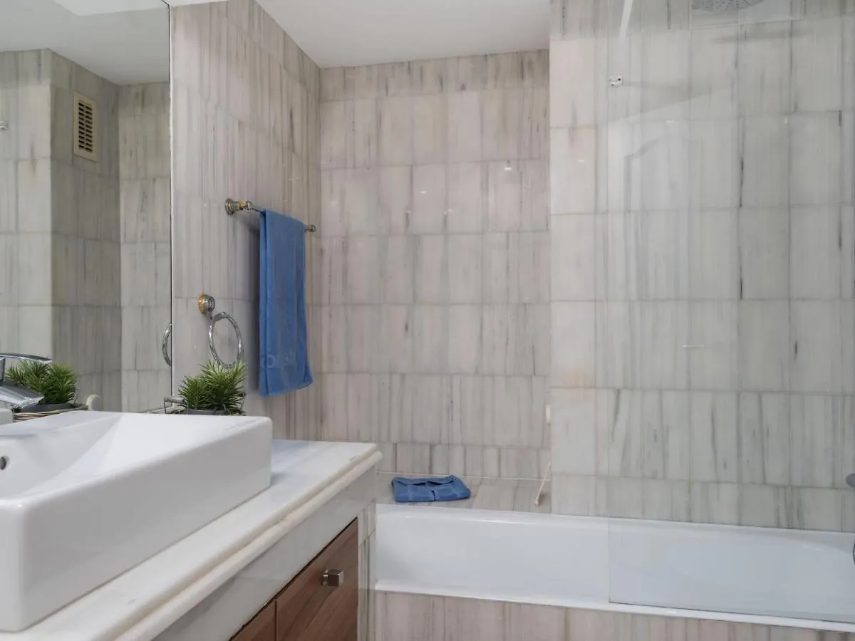 Apartment Penthouse Greenview By Interhome 埃斯特波纳 西班牙
